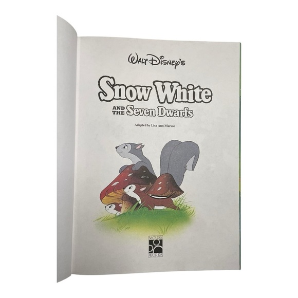 Disney's Snow White and the Seven Dwarfs Book - Picture 3 of 8